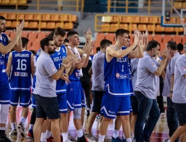 «Λύγισε» την Ελλάδα η Ρωσία - Εκπληκτικός ο Ραγκόβοπουλος